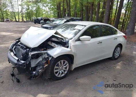 2017 Nissan Altima 2.5 S z USA, uszkodzony, nr VIN 1N4AL3AP9HC122400